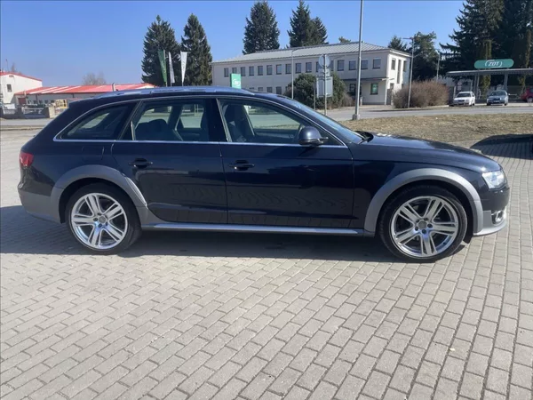 Audi A4 Allroad 2,0 TDi 140kw Quattro Stronic - foto 34