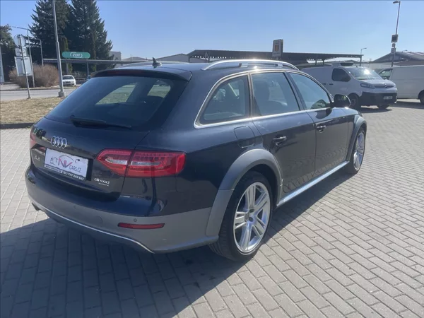 Audi A4 Allroad 2,0 TDi 140kw Quattro Stronic - foto 4