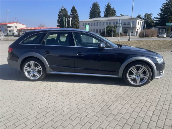Audi A4 Allroad 2,0 TDi 140kw Quattro Stronic - foto 5