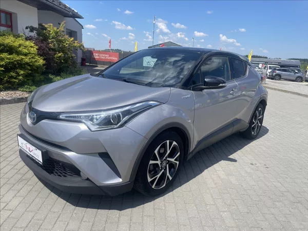 Toyota C-HR 1,8 i 73kw Hybrid CVT