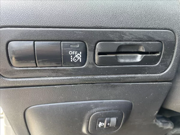 Citroën C3 Aircross 1,5 BHDi 75kw Klima ESP bez ko - foto 17
