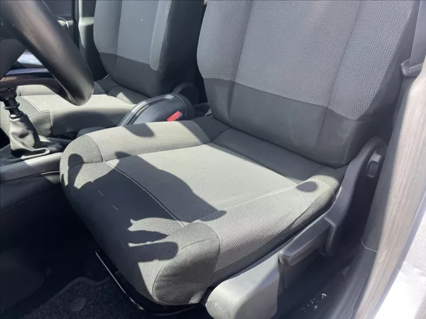 Citroën C3 Aircross 1,5 BHDi 75kw Klima ESP bez ko - foto 21
