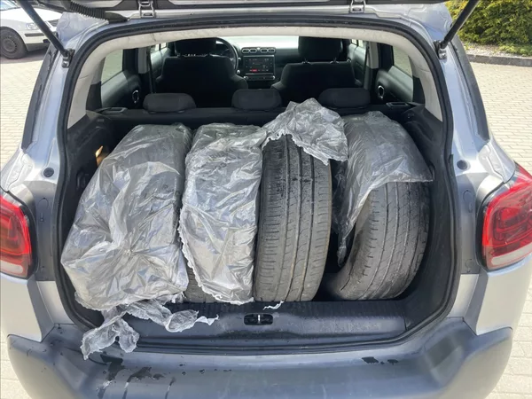 Citroën C3 Aircross 1,5 BHDi 75kw Klima ESP bez ko - foto 27