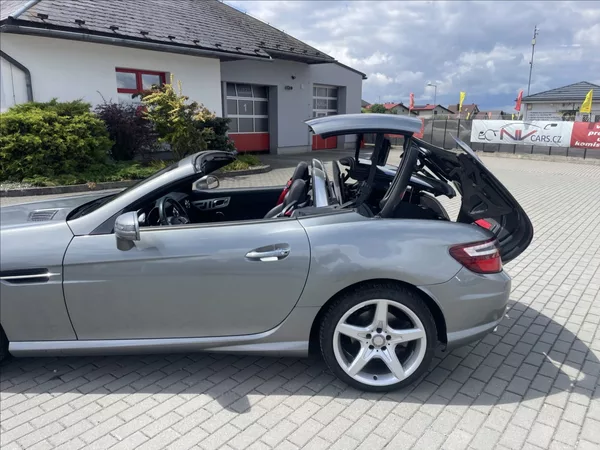 Mercedes-Benz SLK 3,5 225kw AMG Odpočet DPH - foto 21