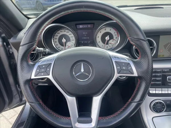 Mercedes-Benz SLK 3,5 225kw AMG Odpočet DPH - foto 8