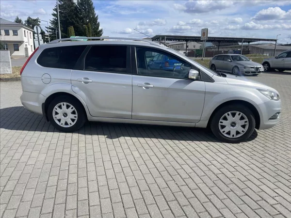 Ford Focus 1,8 i 16V 92kw LPG Titanium - foto 5
