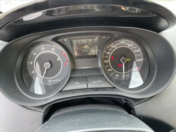 Seat Ibiza 1,4 TSI FR 135kw Automat DPH - foto 15