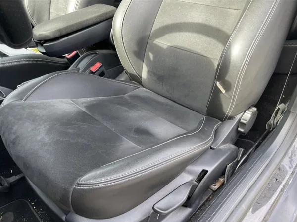 Seat Ibiza 1,4 TSI FR 135kw Automat DPH - foto 19