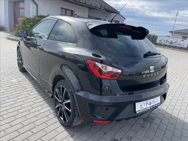 Seat Ibiza 1,4 TSI FR 135kw Automat DPH - foto 3