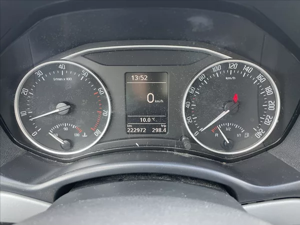 Škoda Octavia 1,2 TSi 77kw Ambiente výborný - foto 14