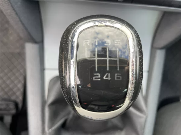 Škoda Octavia 1,2 TSi 77kw Ambiente výborný - foto 16