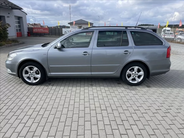 Škoda Octavia 1,2 TSi 77kw Ambiente výborný - foto 25