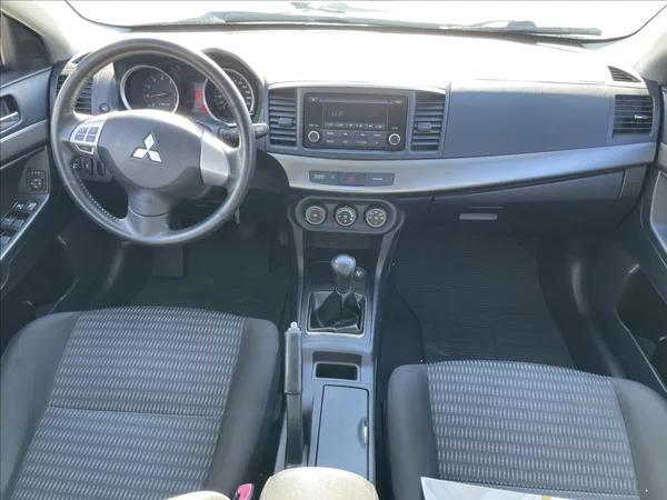 Mitsubishi Lancer 1,6 i 86kw Invite Klima Tažné - foto 12