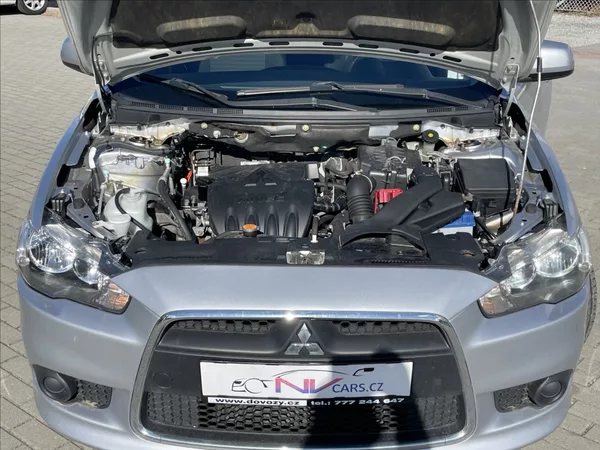 Mitsubishi Lancer 1,6 i 86kw Invite Klima Tažné - foto 24