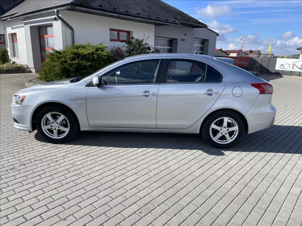 Mitsubishi Lancer 1,6 i 86kw Invite Klima Tažné - foto 29