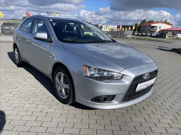 Mitsubishi Lancer 1,6 i 86kw Invite Klima Tažné - foto 33