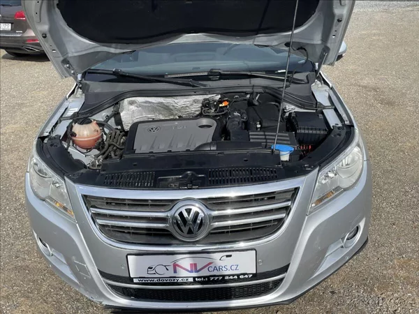 Volkswagen Tiguan 2,0 TDi 4-Motion 125kw VADA MO - foto 20