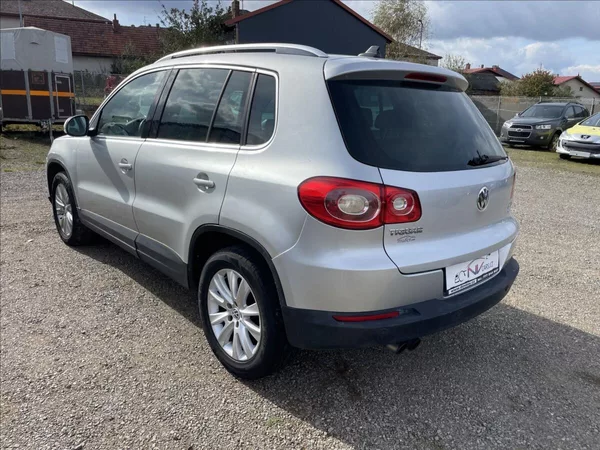 Volkswagen Tiguan 2,0 TDi 4-Motion 125kw VADA MO - foto 3