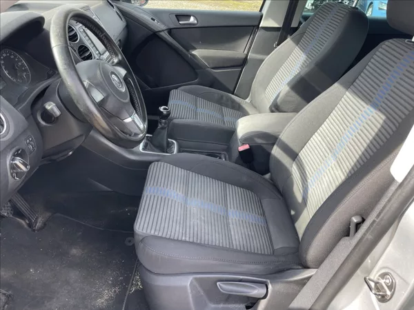 Volkswagen Tiguan 2,0 TDi 4-Motion 125kw VADA MO - foto 7