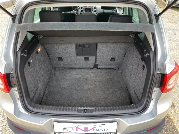 Volkswagen Tiguan 2,0 TDi 4-Motion 125kw VADA MO - foto 9
