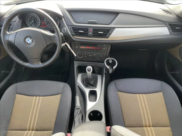 BMW X1 2,0 d X-Drive 130kw Xenon Klim - foto 12