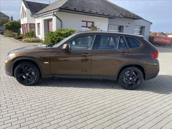 BMW X1 2,0 d X-Drive 130kw Xenon Klim - foto 2