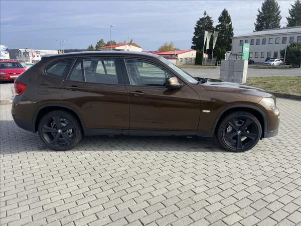 BMW X1 2,0 d X-Drive 130kw Xenon Klim - foto 31