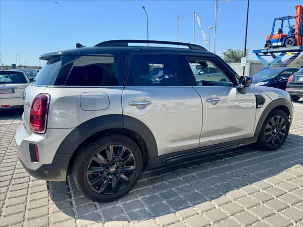 Mini Countryman 2,0 D Cooper F60 110kw Automat - foto 2