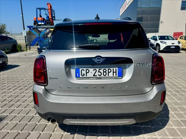 Mini Countryman 2,0 D Cooper F60 110kw Automat - foto 3