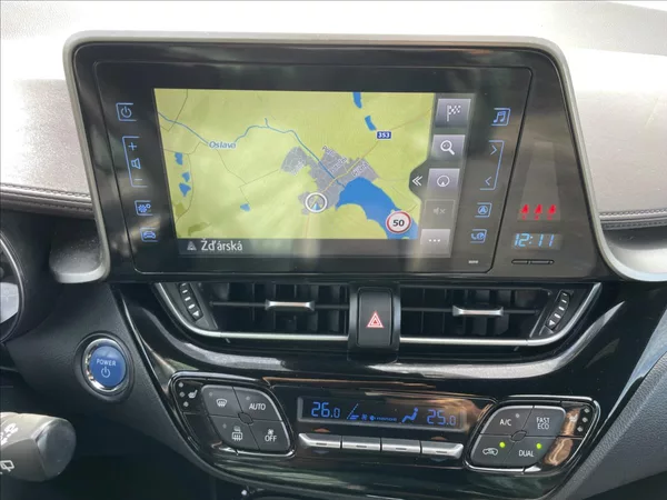 Toyota C-HR 1,8 i 72kw Hybrid e-CVT - foto 16