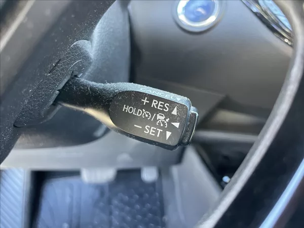 Toyota C-HR 1,8 i 72kw Hybrid e-CVT - foto 20