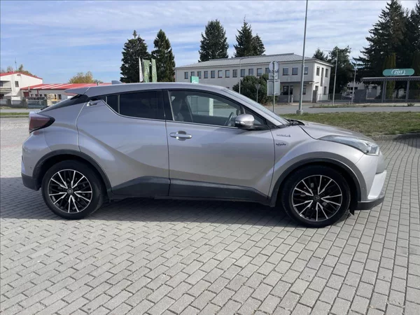 Toyota C-HR 1,8 i 72kw Hybrid e-CVT - foto 5