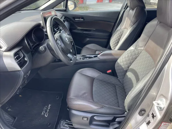 Toyota C-HR 1,8 i 72kw Hybrid e-CVT - foto 7