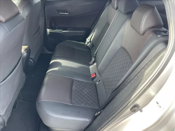 Toyota C-HR 1,8 i 72kw Hybrid e-CVT - foto 8