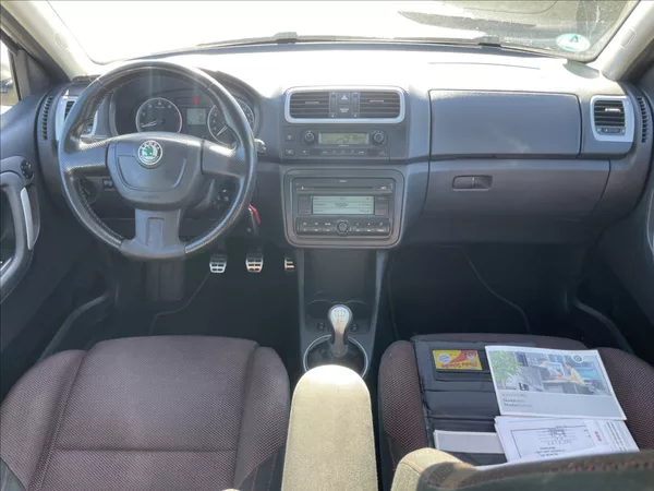 Škoda Fabia 1,4 i 16V 63kw Sportline Klima - foto 12