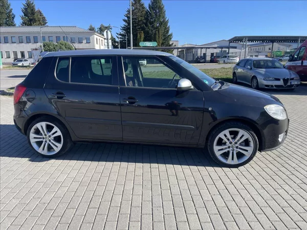 Škoda Fabia 1,4 i 16V 63kw Sportline Klima - foto 5