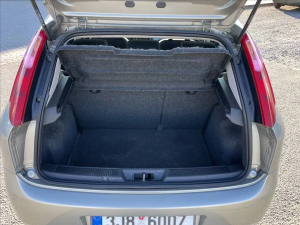 Fiat Punto 1,2 i 48kw Klima CZauto 1maj. - foto 10