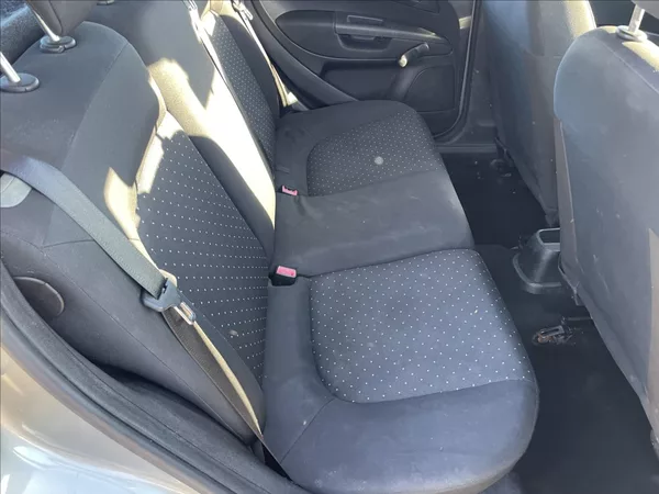 Fiat Punto 1,2 i 48kw Klima CZauto 1maj. - foto 12
