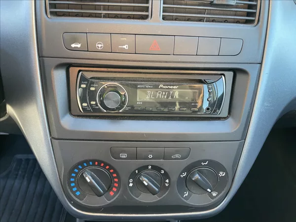 Fiat Punto 1,2 i 48kw Klima CZauto 1maj. - foto 17