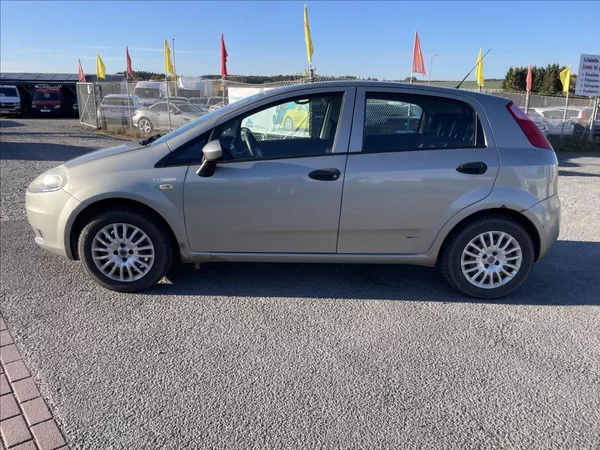 Fiat Punto 1,2 i 48kw Klima CZauto 1maj. - foto 25