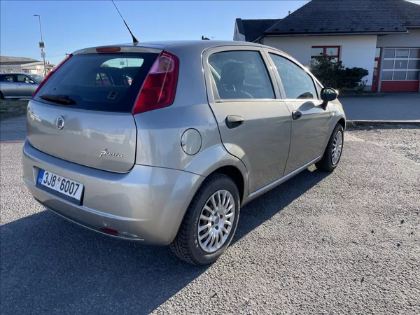 Fiat Punto 1,2 i 48kw Klima CZauto 1maj. - foto 27