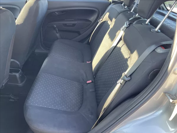 Fiat Punto 1,2 i 48kw Klima CZauto 1maj. - foto 8