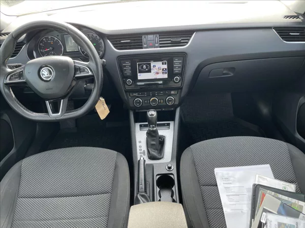 Škoda Octavia 1,8 TSi 132kw 4x4 DSG odp.DPH - foto 12