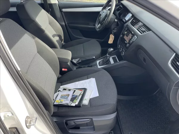 Škoda Octavia 1,8 TSi 132kw 4x4 DSG odp.DPH - foto 13