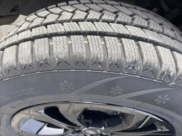 Land Rover Range Rover Evoque 2,0 D150 110kw Manual LED po r - foto 24