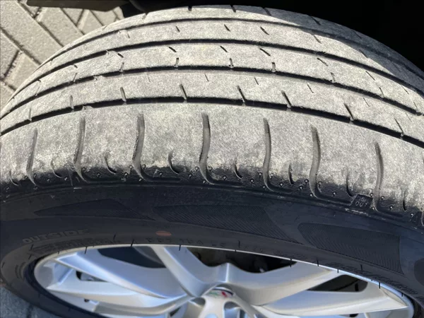 Alfa Romeo Stelvio 2,0 Turbo 280k Q4 AT8 4x4 Tažn - foto 29