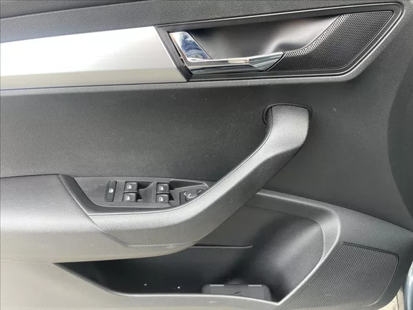 Škoda Karoq 1,0 TSi 85kw Style Tažné GPS - foto 22