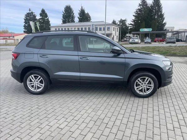 Škoda Karoq 1,0 TSi 85kw Style Tažné GPS - foto 5