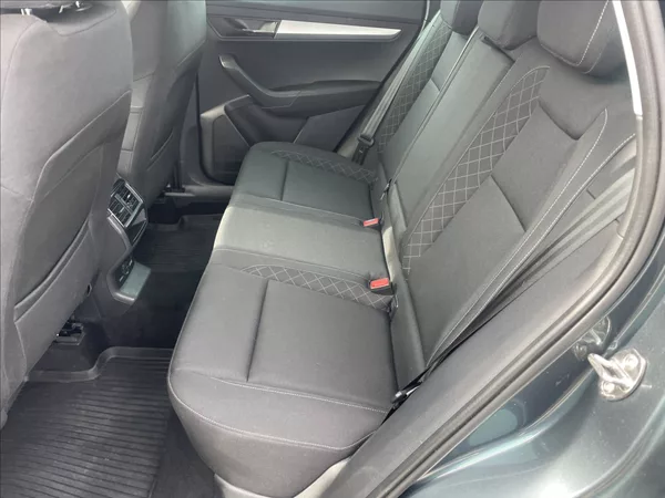 Škoda Karoq 1,0 TSi 85kw Style Tažné GPS - foto 8