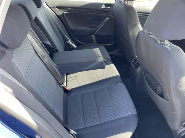 Volkswagen Golf 1,4 TSi 90kw DSG Comfortline G - foto 12